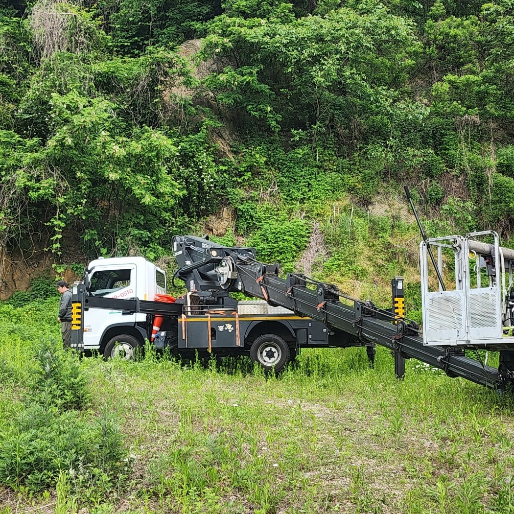 3.5톤 스카이차 고소작업차 중형 간판시공 외벽청소